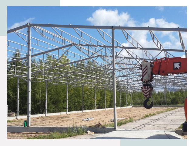 Строительство конюшен в Арсеньев от 617 руб. под ключ