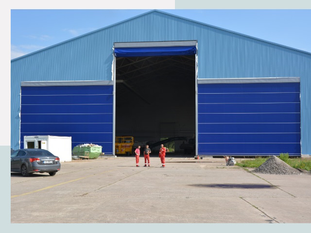 Ангарные ворота в Арсеньев от СтальСтрой-Рсн по цене 617 руб.